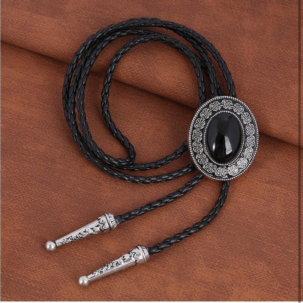 Western bolo tie
